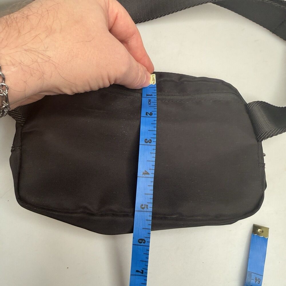 Pander Everywhere Belt Bag Black Nylon Fanny Pack Crossbody 8x5x2" EUC - Picture 15 of 16